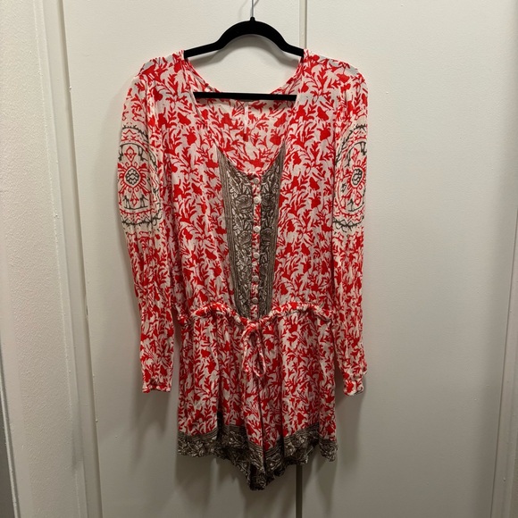 Free People Women’s Small Resort Gardenia Red White Boho Tropical Beachy Romper - Picture 2 of 9